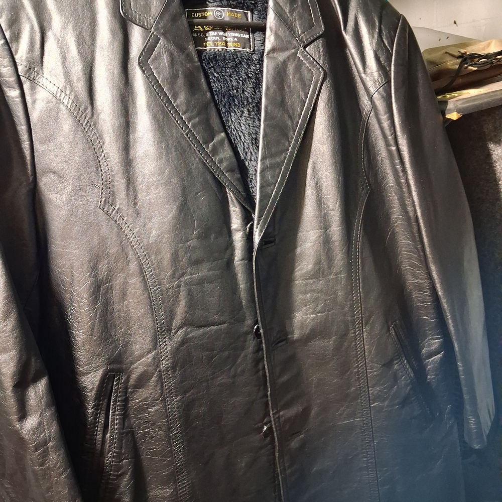 Men's Black Leather Trench Coat (Sherpa Like Zippable Inside)